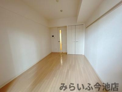 【洋室】 | プレサンス桜通り葵 | 6.6帖