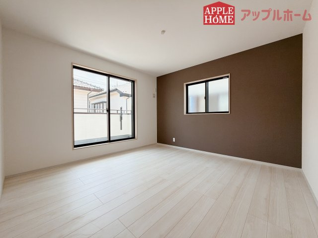 【新築住宅】嵐山町むさし台 全2棟の洋室|２階居室は全室収納あり！たっぷりある収納活用でお部屋もキレイを保てます♪