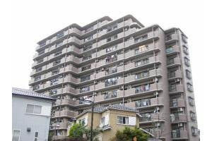 シャトー岡崎３の外観