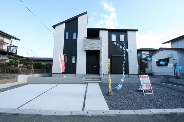 泉ケ浦３丁目１期　新築戸建ての画像