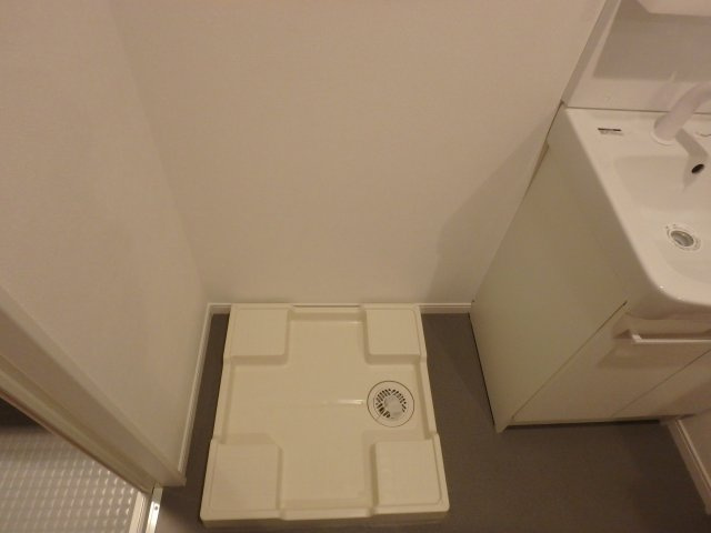 リビングライフ長瀬の設備|洗濯パン