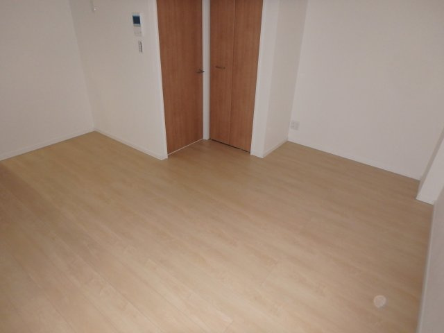 リビングライフ長瀬の洋室