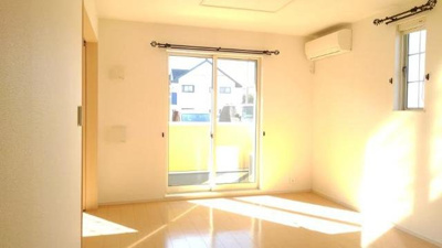 【居間・リビング】 | ランド　ピースＡ | 居間です