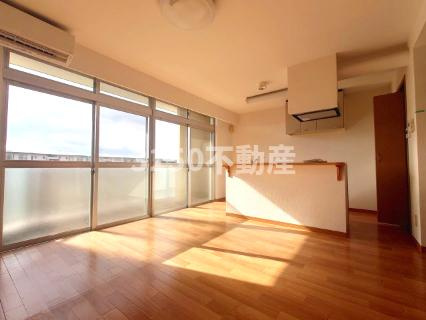 メゾン田神の居間・リビング