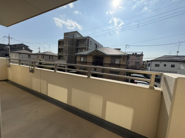 リコリスのバルコニー