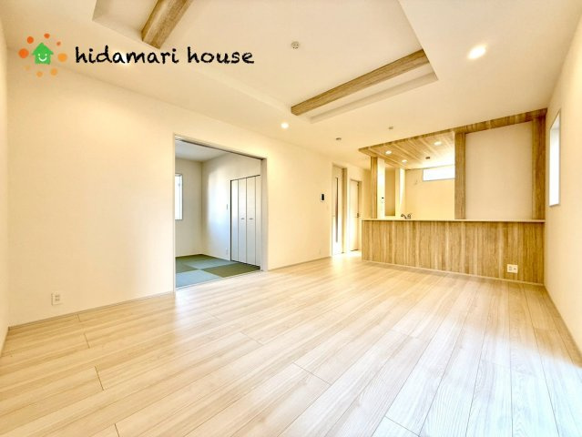 見沼区深作3丁目　新築戸建　ブルーミング01の居間・リビング