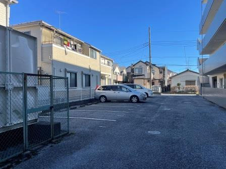 グレイストーエイの駐車場|カースペースがあります