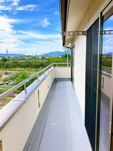 中古戸建　瑞穂市古橋　平成26年築のバルコニー