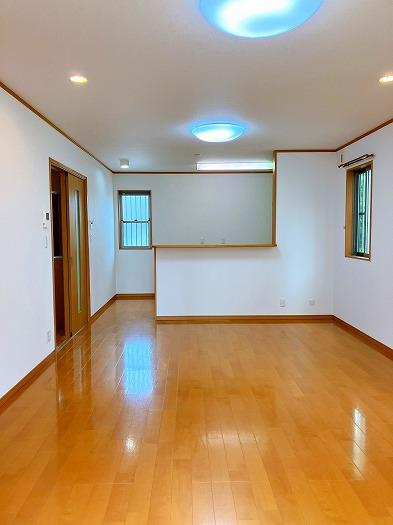 中古戸建　瑞穂市古橋　平成26年築の居間・リビング