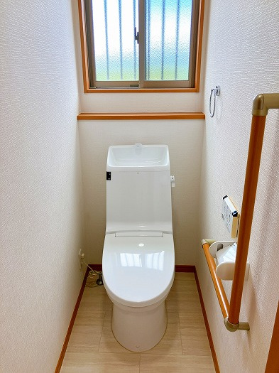 中古戸建　瑞穂市古橋　平成26年築のトイレ|クリーニング済
