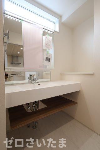 《仲介手数料無料》西区三橋６丁目1228-4新築一戸建てブルーミングガーデンの独立洗面台