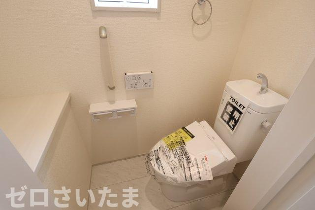 《仲介手数料無料》西区三橋６丁目1228-4新築一戸建てブルーミングガーデンのトイレ