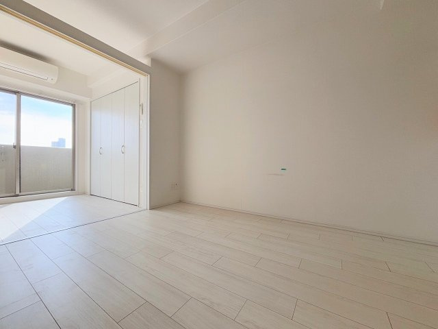 レオンコンフォート新大阪ウインズの居間・リビング