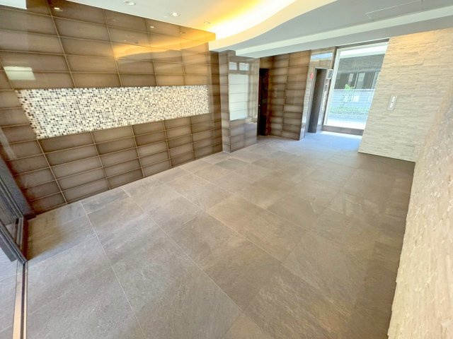 レオンコンフォート新大阪ウインズのロビー