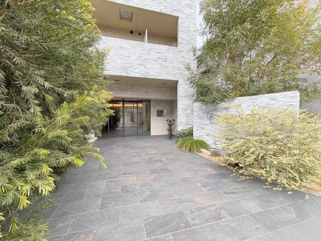 レオンコンフォート新大阪ウインズのエントランス