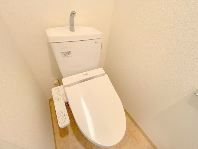 レオンコンフォート新大阪ウインズのトイレ