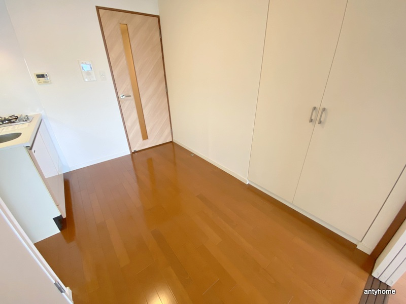 ビエラコート内久宝寺　仲介手数料無料の洋室