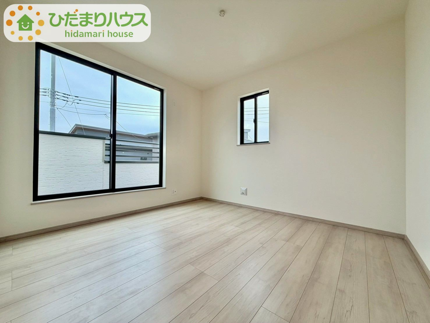 野田山崎2工区　新築戸建　2-E号棟の洋室|バルコニーに面している居室なので、自然と光が差し込みます。						
