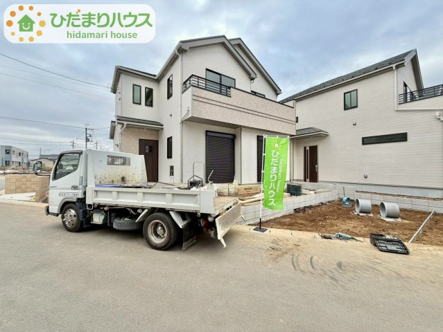 野田山崎2工区　新築戸建　2-E号棟の前面道路含む現地写真|角地で日当たり良好(^^)/			
