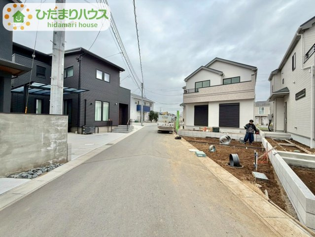 野田山崎2工区　新築戸建　2-E号棟の前面道路含む現地写真|北西5ｍ公道・Ｅ号棟