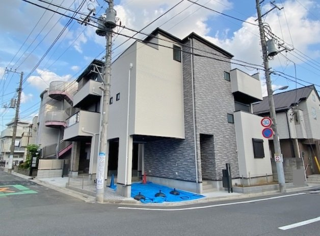 中野区江古田1丁目 全2棟 1号棟の外観パース|イラストは図面を基に起こしたもので実際のものとは多少異なる場合がございます