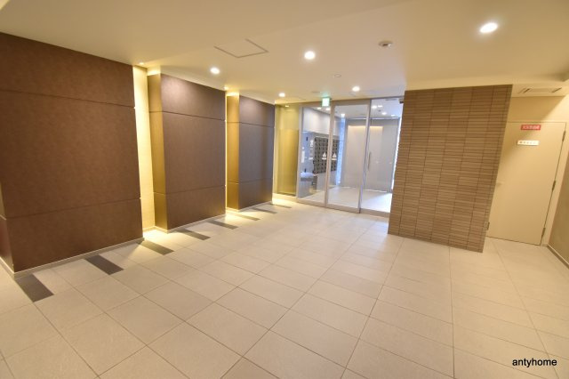 ミュプレ江坂　仲介手数料無料のロビー