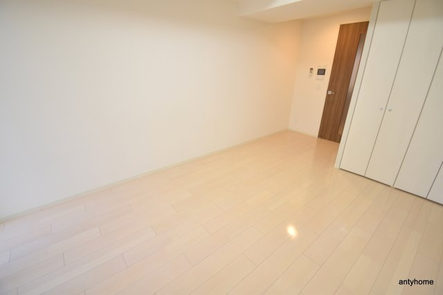 ミュプレ江坂　仲介手数料無料の洋室