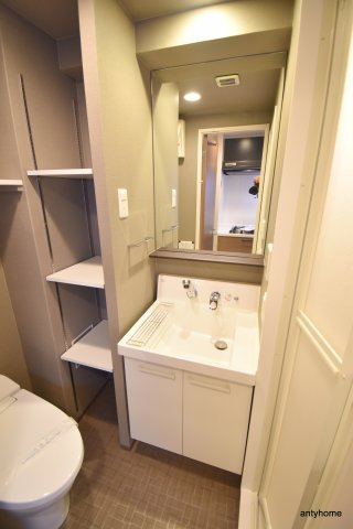 ミュプレ江坂　仲介手数料無料の洗面所