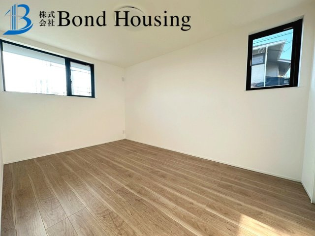 太陽光パネル付　収納豊富　垂水区小束山2丁目1号地　新築戸建