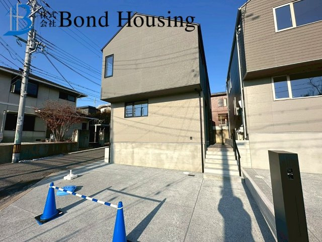 太陽光パネル付　収納豊富　垂水区小束山2丁目1号地　新築戸建