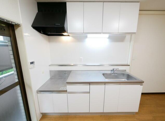 ヴェルテーユ中野のキッチン
