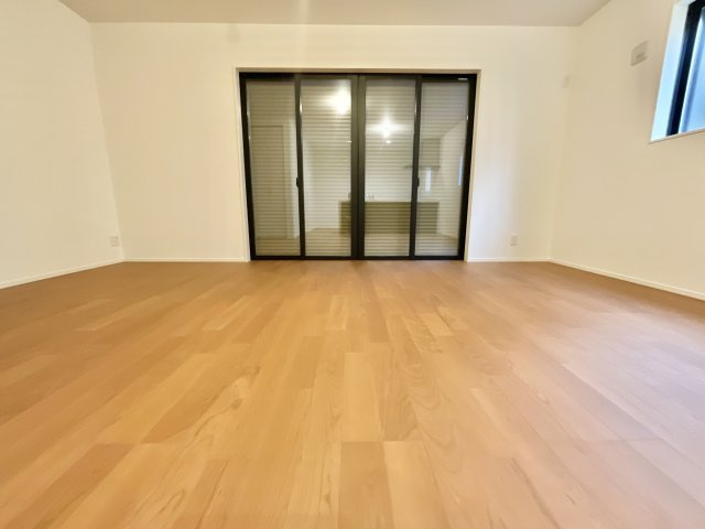 船橋市南三咲３丁目３１７③の居間・リビング|建築施工例
