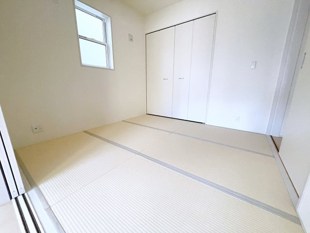 新築戸建・新築建売　郡山市安積荒井第13　安積第一小・安積中の収納|同社施工例