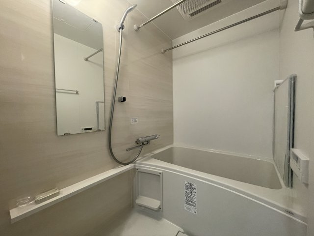 ルオーレ上北沢駅前の浴室