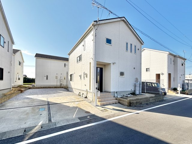 【中古戸建】伊勢崎市長沼町の外観|■外観｜今から見たい！大歓迎です♪お気軽にお問い合わせください♪オウチ探しは木ノ葉プランニング♪