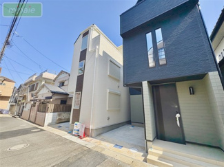 【外観】 | 食洗機付　市川駅11分　市川南4　1号棟　全2棟 | 販売現地
スタイリッシュな佇まいが魅力