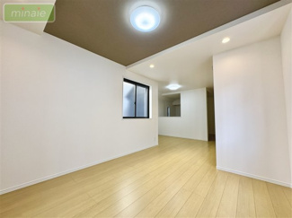 【居間・リビング】 | カウンターキッチン　食洗機付　市川駅11分　市川南4　2号棟　全2棟 | 施工例