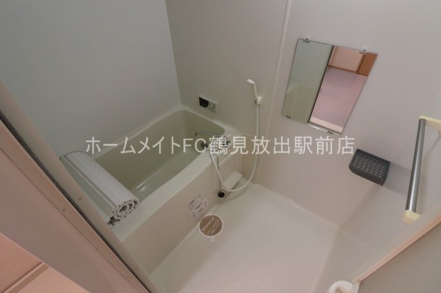 大阪市鶴見区今津中３丁目のハイツの浴室