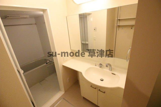 【洗面所】 | N | 広い洗面スペース