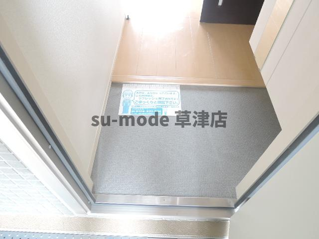 【玄関】 | N | 落ち着いた玄関です