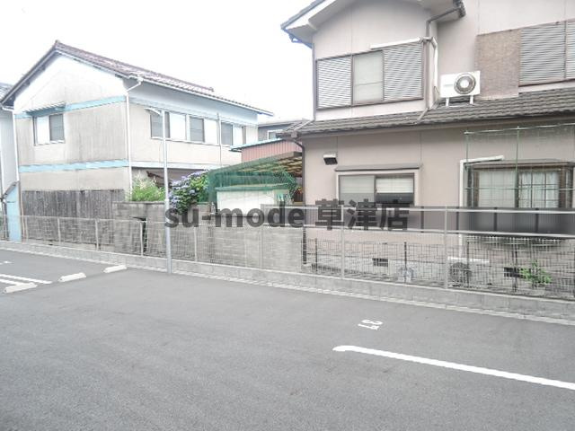 【駐車場】 | N | 車をお持ちの方に嬉しい駐車場付きの物件です