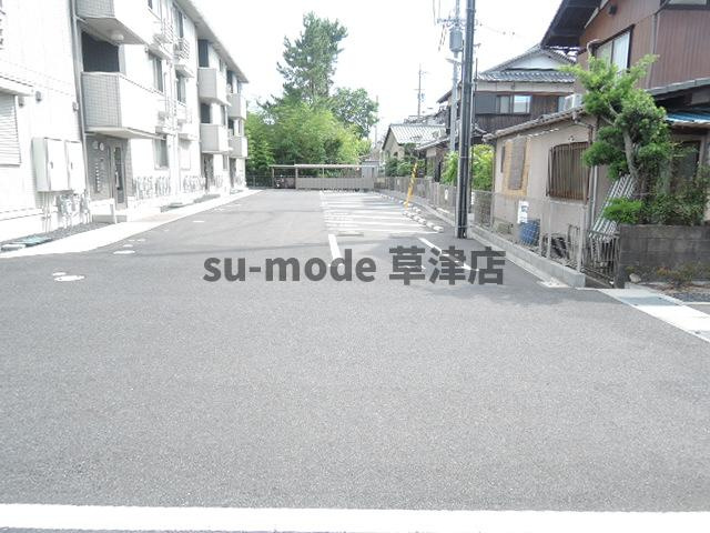 【駐車場】 | N | 駐車場があります