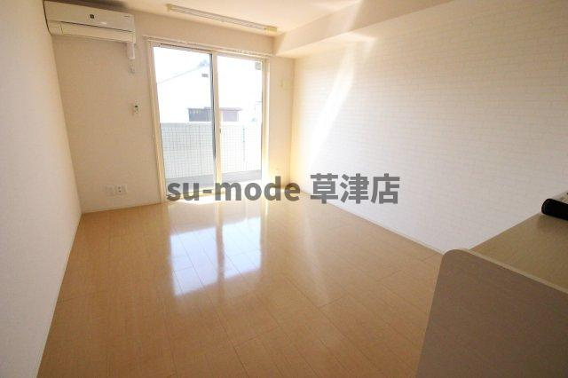 【居間・リビング】 | N | ゆったりとしたリビングです