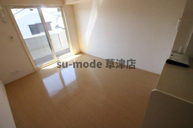 【居間・リビング】 | N | ゆったりとした居間です