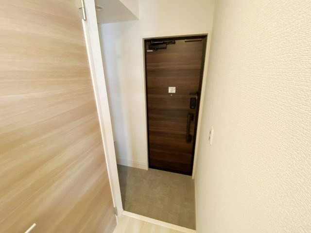 シェーングラース　Dの玄関