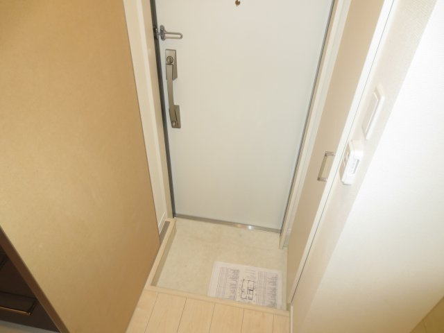 リブリ・メジュールの玄関|別号室の参考写真です。