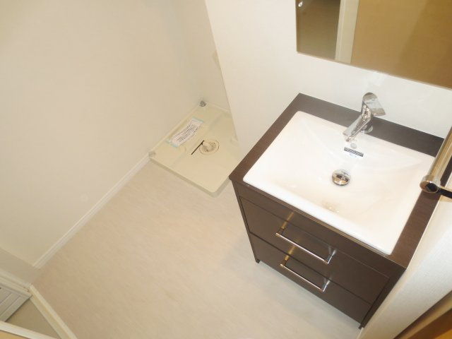 リブリ・メジュールの洗面所|別号室の参考写真です。