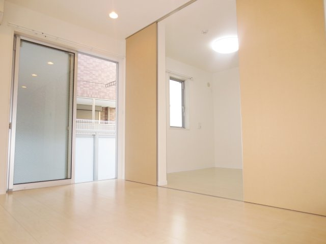 リブリ・メジュールの洋室|別号室の参考写真です。