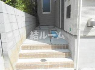豊島区南池袋４丁目のアパートのエントランス