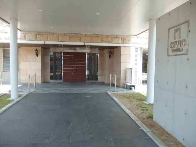 シビックタワー岡崎のエントランス